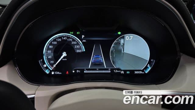 Genesis GV70 2022 — ფოტო 8/20