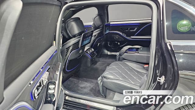 Mercedes-Benz S-Class 2023 — Photo 19/20