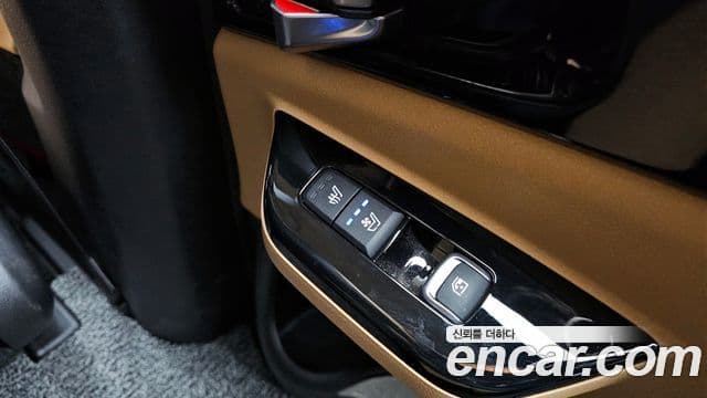 Kia Carnival 2020 — Şəkil 19/20
