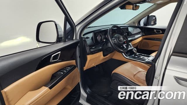 Kia Carnival 2022 — Фото 10/20