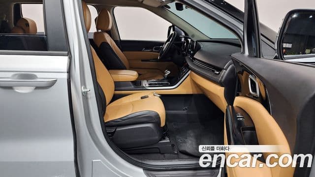 Kia Carnival 2022 — Фото 11/20