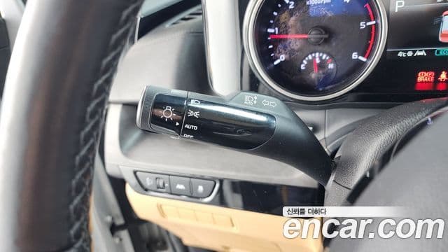 Kia Carnival 2022 — Фото 18/20