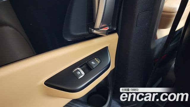 Kia Carnival 2022 — Фото 19/20