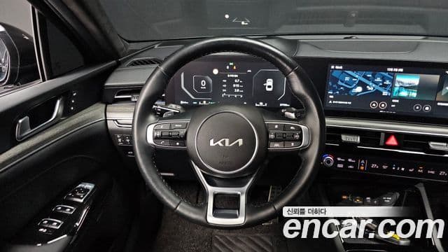 Kia K5 2024 — Photo 2/20
