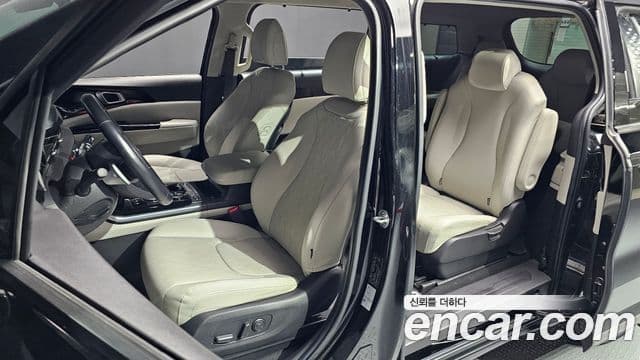 Kia Carnival 2020 — ფოტო 11/20