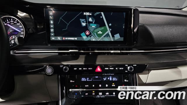 Kia Carnival 2020 — ფოტო 13/20