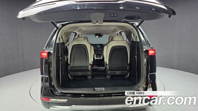 Kia Carnival 2020 — ფოტო 20/20