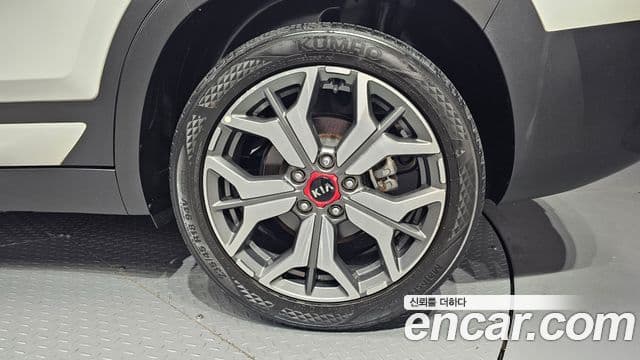 Kia Seltos 2019 — ფოტო 4/20