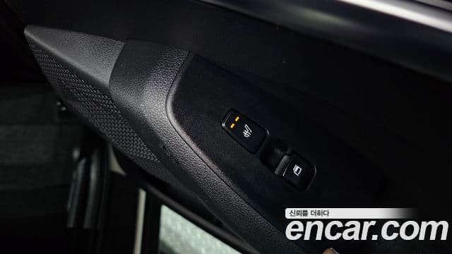 Kia Seltos 2019 — ფოტო 19/20