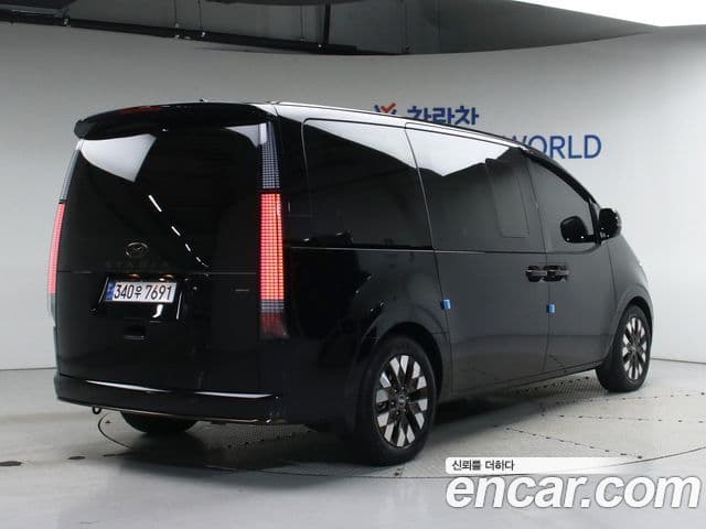 Hyundai Staria 2023 — Şəkil 19/20