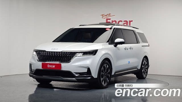 Kia Carnival 2023 — Фото 1/20