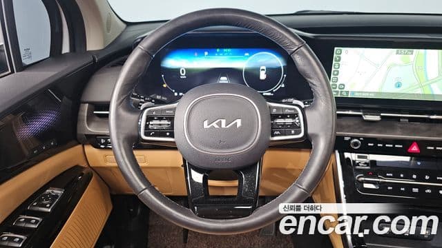 Kia Carnival 2023 — Фото 13/20