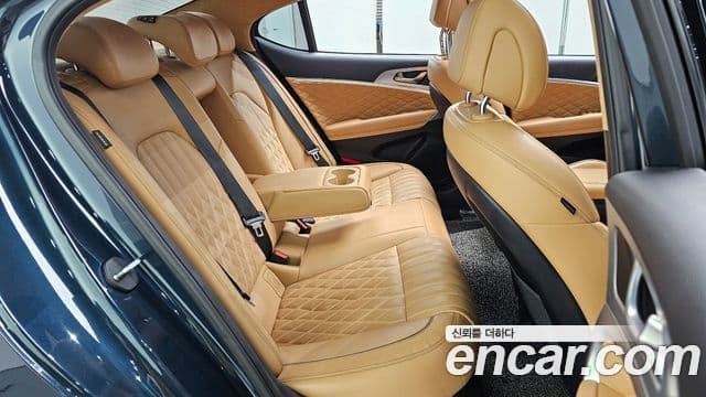 Genesis G70 2020 — ფოტო 12/20