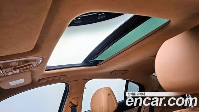 Genesis G70 2020 — ფოტო 18/20