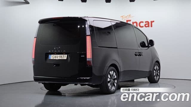 Hyundai Staria 2021 — Şəkil 2/20