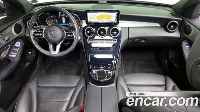 Mercedes-Benz C-Class 2020 — ფოტო 7/20