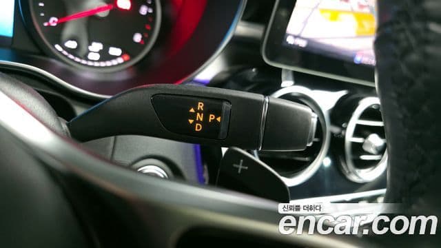 Mercedes-Benz C-Class 2020 — фото 9 из 20