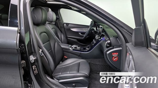 Mercedes-Benz C-Class 2020 — ფოტო 10/20
