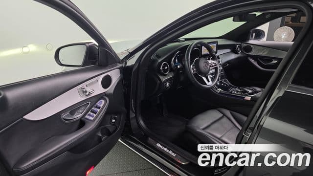 Mercedes-Benz C-Class 2020 — ფოტო 11/20