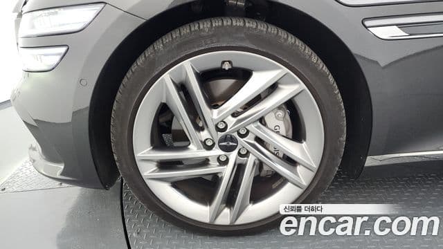 Genesis G80 2024 — Şəkil 13/20