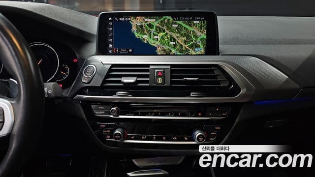 BMW X3 2018 — Şəkil 15/20