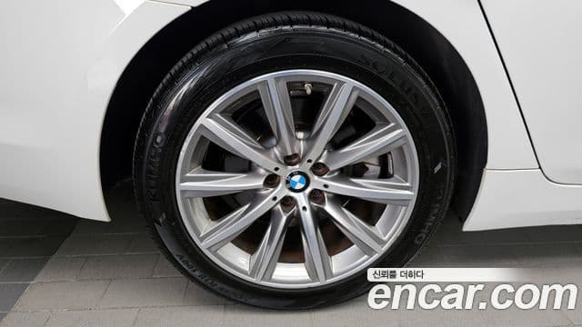 BMW 5 Series 2019 — Şəkil 5/20