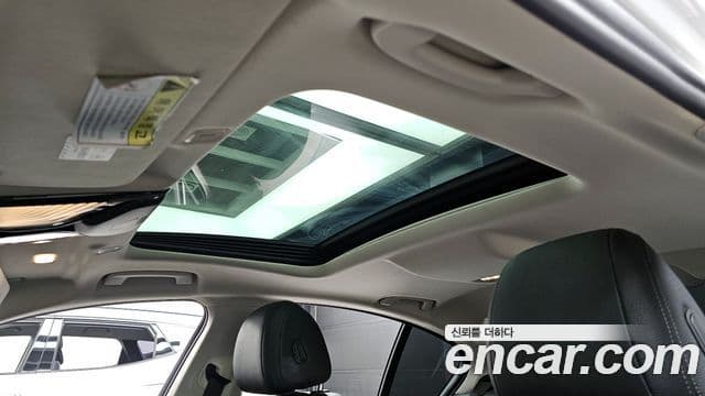 BMW 5 Series 2019 — Şəkil 18/20