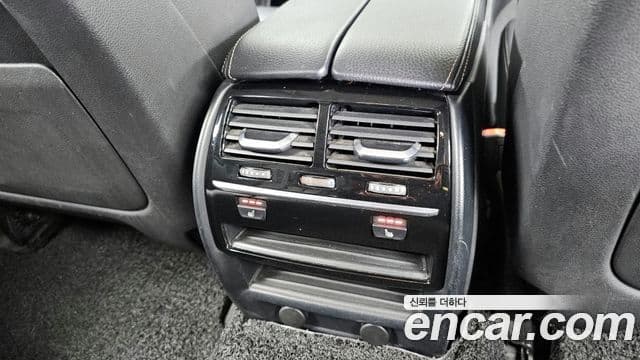 BMW 5 Series 2019 — Şəkil 19/20