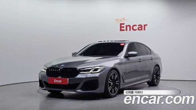 BMW 5 Series 2023 — ფოტო 1/20