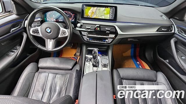 BMW 5 Series 2023 — ფოტო 7/20