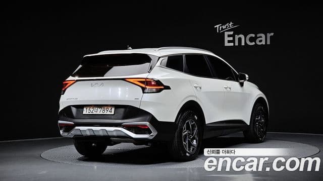 Kia Sportage 2021 — Фото 2/20