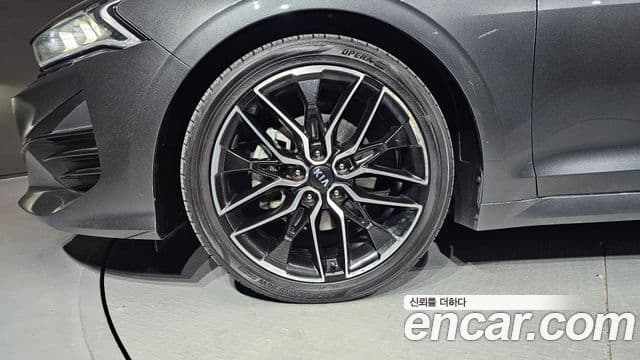 Kia K5 2021 — ფოტო 5/20