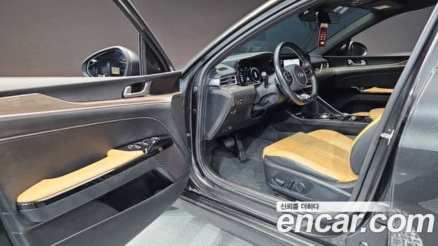 Kia K5 2021 — ფოტო 11/20