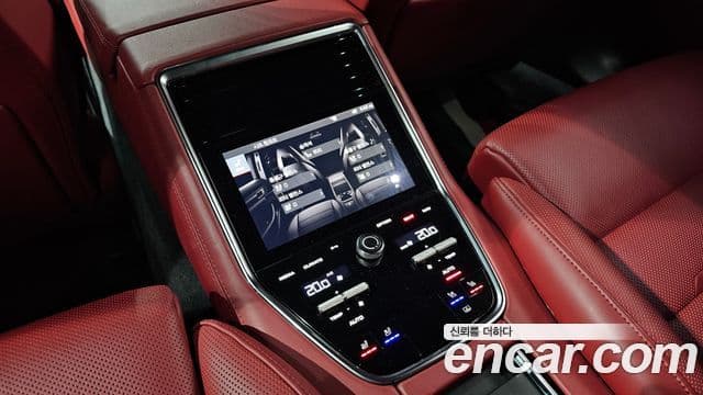 Porsche Panamera 2021 — Фото 16/20