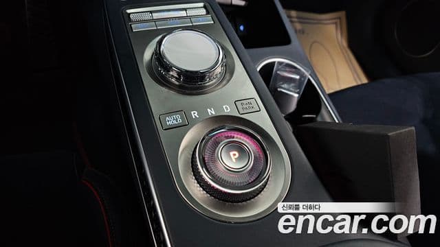 Genesis GV70 2021 — Şəkil 9/20