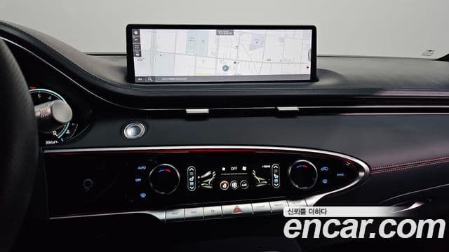 Genesis GV70 2021 — Şəkil 15/20