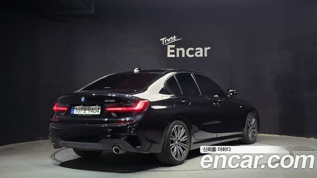 BMW 3 Series 2021 — ფოტო 1/20
