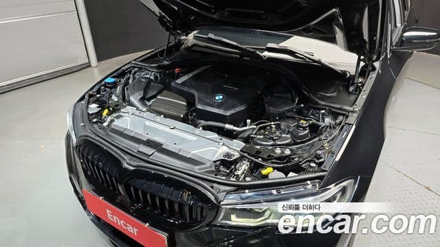 BMW 3 Series 2021 — ფოტო 5/20