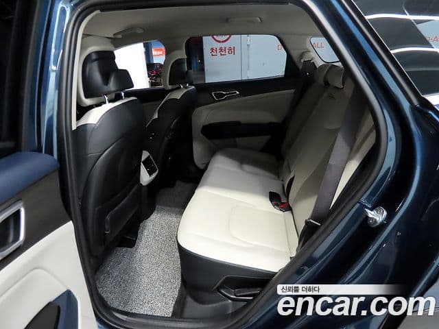 Kia Sportage 2022 — Фото 11/20