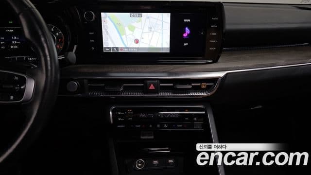 Kia K5 2021 — ფოტო 14/20