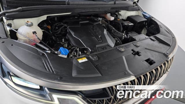 Kia Carnival 2023 — ფოტო 7/12