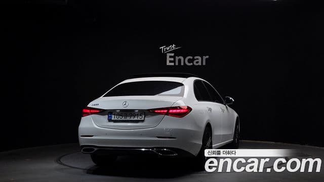 Mercedes-Benz C-Class 2022 — ფოტო 4/20