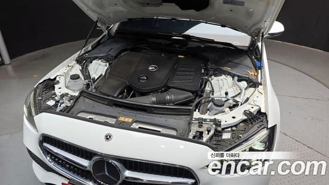 Mercedes-Benz C-Class 2022 — ფოტო 6/20