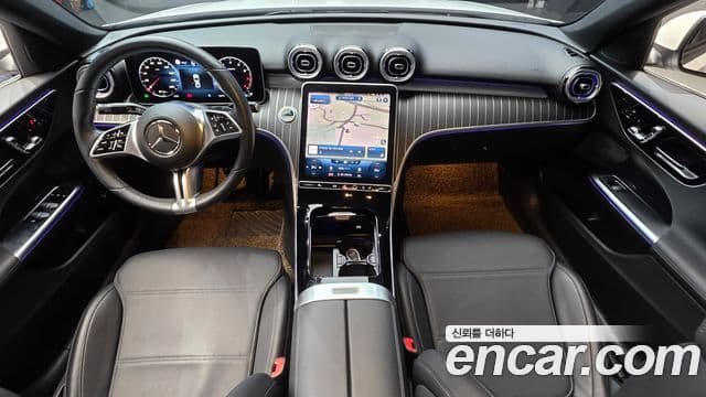 Mercedes-Benz C-Class 2022 — ფოტო 7/20