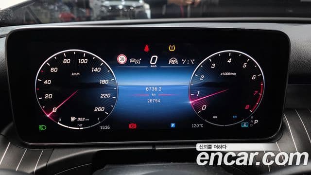 Mercedes-Benz C-Class 2022 — ფოტო 8/20