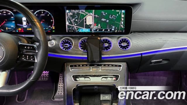 Mercedes-Benz CLS-Class 2022 — Photo 2/20
