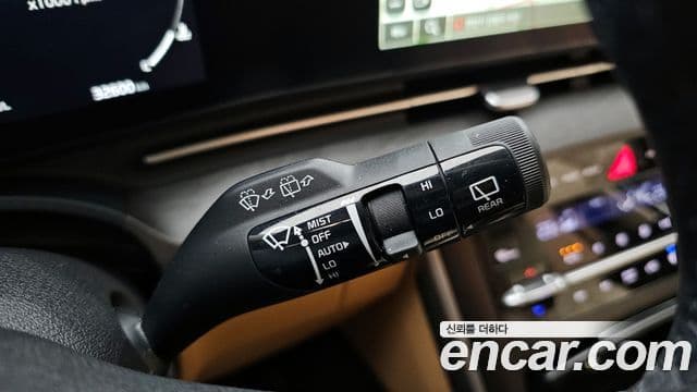 Kia Carnival 2023 — Şəkil 16/20