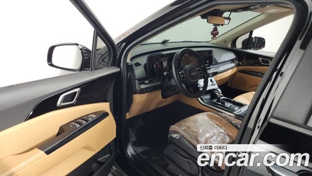 Kia Carnival 2022 — Şəkil 8/14