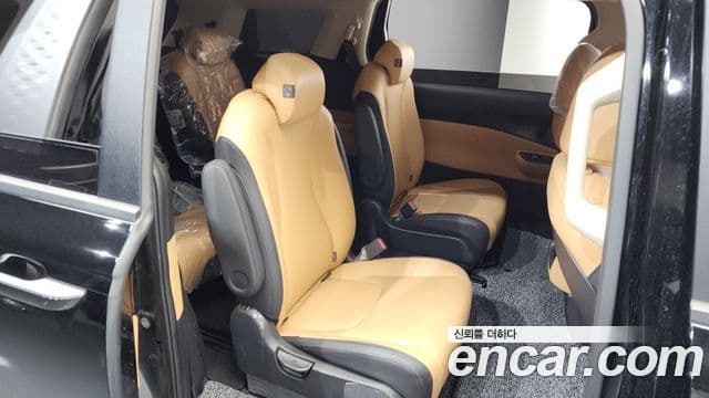 Kia Carnival 2022 — Şəkil 11/14