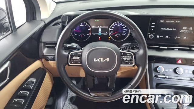 Kia Carnival 2022 — Şəkil 12/14